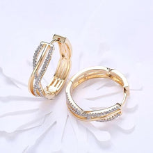 Load image into Gallery viewer, Swarovski Crystals 2.55 Ct Diamond Created Twist Hoop Earring