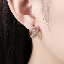 Load image into Gallery viewer, Swarovski Crystal Curved Hollow Huggies Set in 18K Gold
